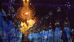 RIO DE JANEIRO, BRAZIL - SEPTEMBER 18:  The flame is lowered prior to being extinguished during the closing ceremony of the Rio 2016 Paralympic Games at Maracana Stadium on September 18, 2016 in Rio de Janeiro, Brazil.  (Photo by Atsushi Tomura/Getty Images for Tokyo 2020)