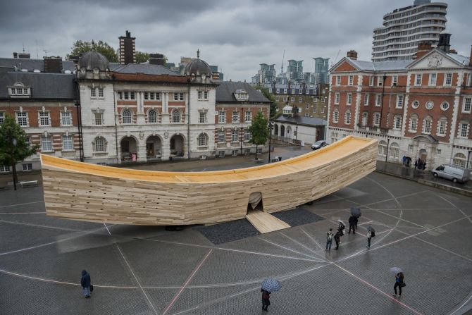 The curved, tubular timber structure measures 3.5 meters (11.5 feet) high, 4.5 meters (14.8 feet) wide, and 34 meters (111.5 feet) long.