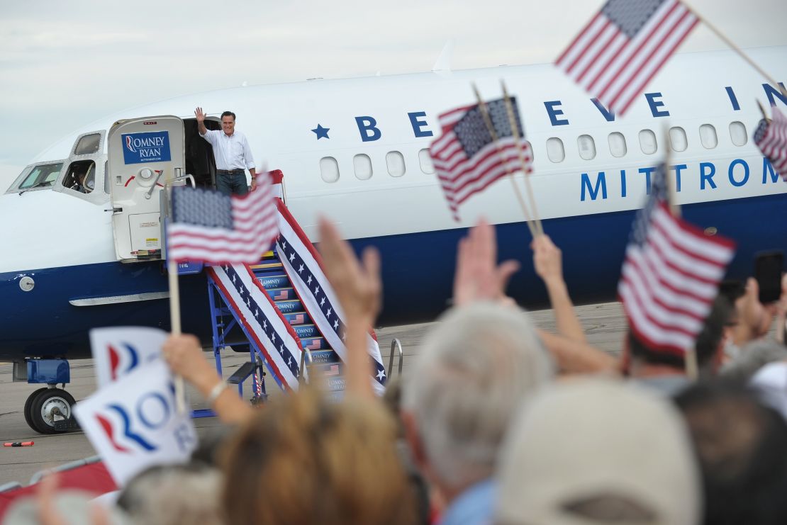 romney rally plane