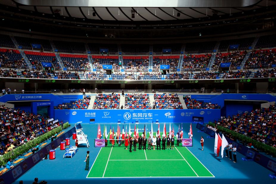 Modeled on the Australian Open venue, Wuhan's main stadium court has a retractable roof and is big as Wimbledon's Centre Court with space for 15,000 tennis fans. Li and two-time Wimbledon winner Petra Kvitova attended last year's opening ceremony of the Optics Valley International Tennis Center. 