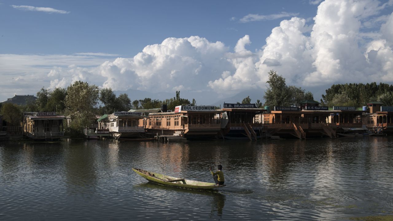Lake Dal is one of the main attractions of Srinigar in the Himalayan region of Kashmir. Houseboats offering overnight accommodation to tourists are said to be the highlight of many visits.