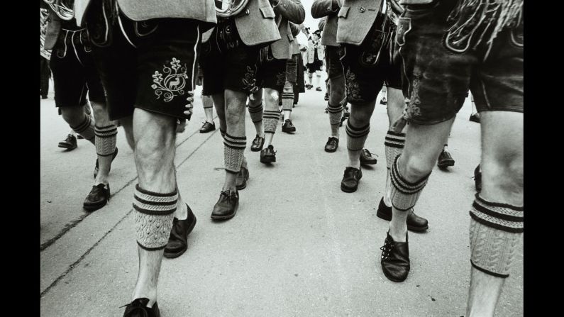 Oktoberfest celebrations also include parades, with many people wearing traditional folk costumes.
