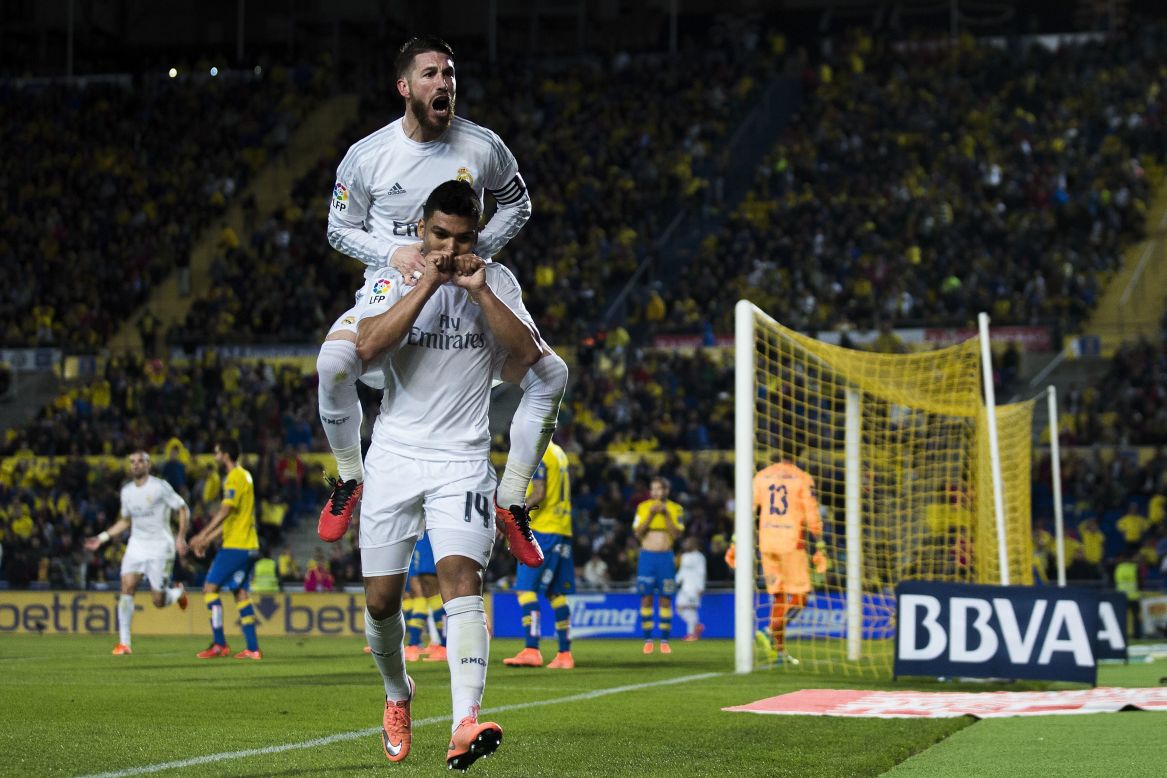 Casemiro celebrates scoring an 89th minute winner away at Las Palmas on March 13, the first of four late goals Real Madrid would score during its 16-game streak.