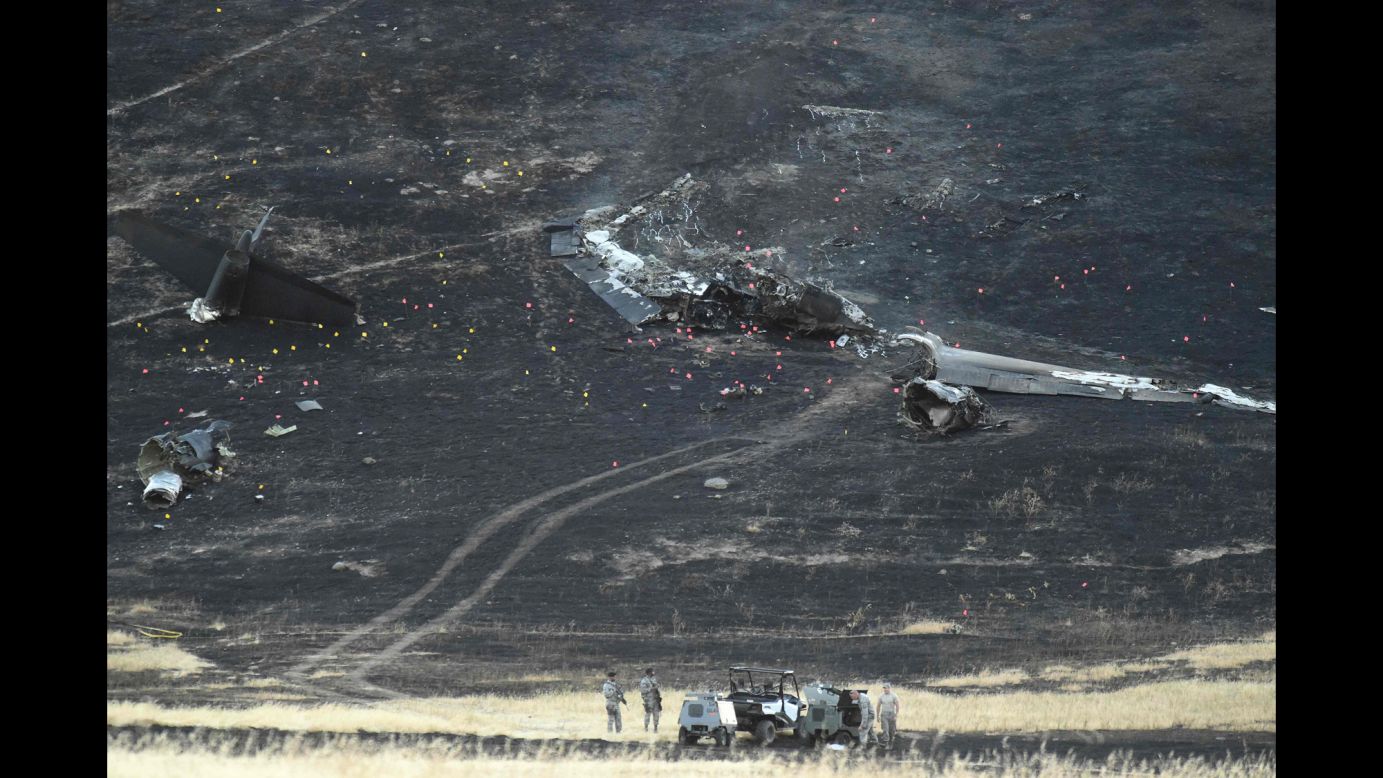 Members of the military investigate the site where an Air Force U-2 Dragon Lady <a href="http://www.cnn.com/2016/09/20/politics/california-u-2-crash/" target="_blank">crashed shortly after takeoff</a> Tuesday, September 20, in northern California. One pilot died and another was injured. They were on a training mission.