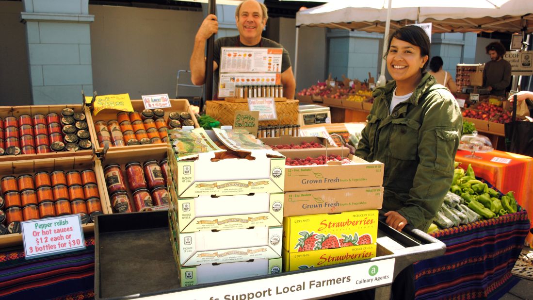 The Ferry Plaza Farmers Market is San Francisco's flagship outdoor farmers market (in a town bulging with nearly two dozen others at last count).