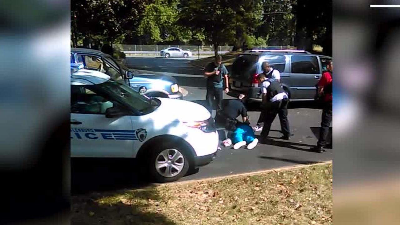 keith lamont scott charlotte shooting cell phone video orig nws mg_00012609.jpg