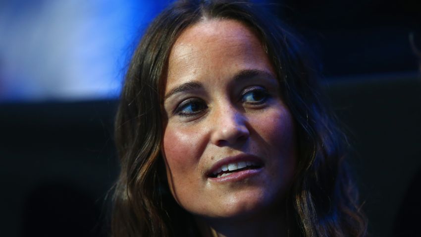 LONDON, ENGLAND - NOVEMBER 13:  Pippa Middleton watches Andy Murray of Great Britain play in the round robin singles match against Roger Federer of Switzerland on day five of the Barclays ATP World Tour Finals at O2 Arena on November 13, 2014 in London, England.  (Photo by Clive Brunskill/Getty Images)