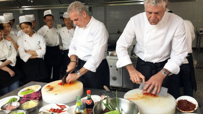 CNN - Anthony Bourdain Parts Unknown Ep 413 Sichuan, China.