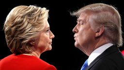 06 Clinton Trump debate split 0926