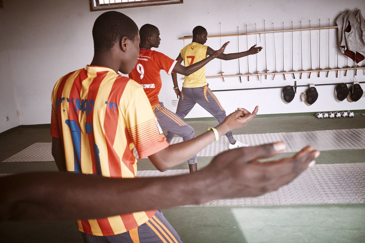 Currently, fencing has only been introduced in Thiès, an ambitious plan hopes to introduce it in all juvenile prisons. Its popularity prompted a visit from Senegal's director of penitentiary administration, Daouda Diop to watch classes. 