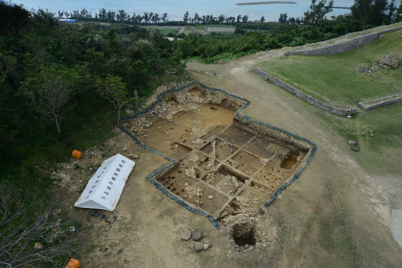 An aerial view of the Kasturen castle excavation site.