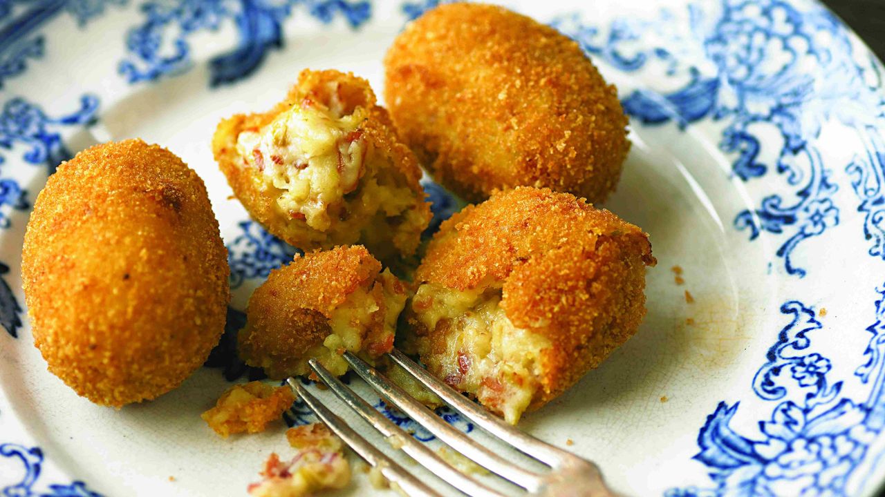 Croquetas are tubes of bechamel sauce encased in fried breadcrumbs. Jamon and salt cod are popular fillings. (Image credit: "BASQUE: Spanish Recipes from San Sebastián" and beyond by José Pizarro (<a href="http://www.hardiegrant.co.uk/" target="_blank" target="_blank">Hardie Grant</a>)/Photography: Laura Edwards)<br />