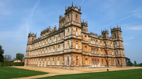 Highclere Castle, is pictured in Highclere, southern England, on May 12, 2016.
As Britain mulls questions of identity and its possible exit from the European Union, 2016 is an anniversary year for three of its most potent symbols: the queen, Shakespeare and gardener "Capability" Brown. Lancelot "Capability" Brown is credited with having created over 170 gardens, among them the grounds of Highclere Castle, made famous as the set of the hit television series Downton Abbey. / AFP / NIKLAS HALLE'N / TO GO WITH AFP STORY BY FLORENCE BIEDERMANN        (Photo credit should read NIKLAS HALLE'N/AFP/Getty Images)
