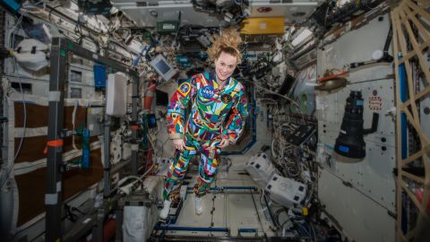 On September 16, astronaut Kate Rubins wore a spacesuit painted by children with cancer on the International Space Station. In a video chat, she spoke with some of the patients. It is part of the Space Suit Project, which hopes to raise awareness for childhood cancer and research. 