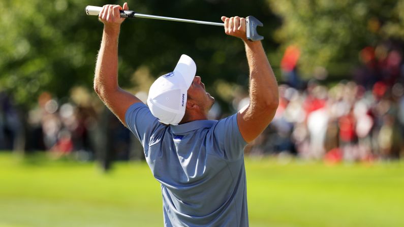 Stenson reacts to a missed putt on the second green but he was to beat Spieth 3&2..