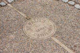 King Henry VIII's mound is situated 10 miles from St Paul's.