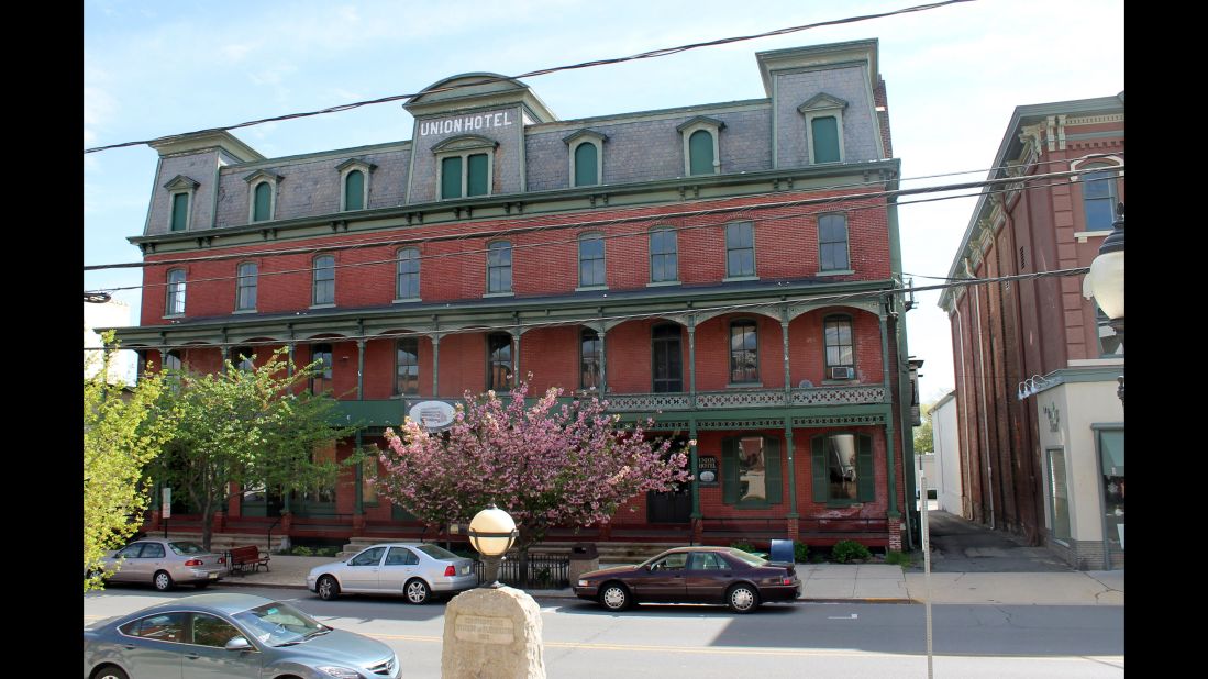 <strong>Historic Downtown Flemington, New Jersey</strong>—Famous as the town that hosted the Charles Lindbergh baby kidnapping trial, the historic Union Hotel and three adjacent buildings are threatened by a development proposal. 