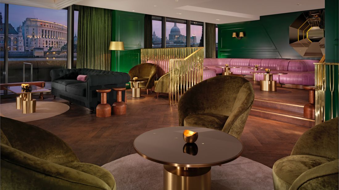 Located in the prosaically named Sea Containers House on London's South Bank, the Dandelyan makes number 3 on the list. Cocktails include Pinnacle Point Fizz, a blend of Olemco Blanco Tequila, blue corn sloe, ginger bitters, sour pineapple and soda.  