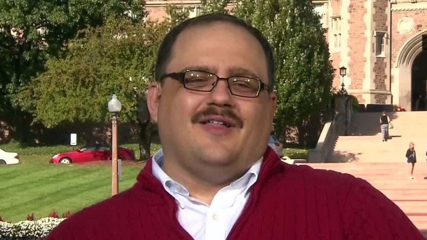 ken bone presidential debate red sweater intv nr_00004912.jpg