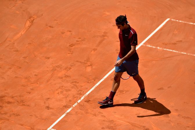 A back injury forced Federer out of the French Open, the first time since 1999 that he had missed a grand slam. 