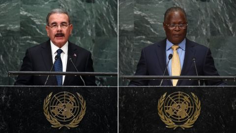 Danilo Medina Sanchez, the president of the Dominican Republic (L) and Jocelerme Privert, the interim president of Haiti.