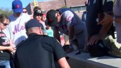 tim tebow prays fan sick ekr orig vstan_00000000.jpg