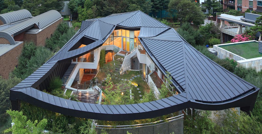 Ga On Jai, by IROJE KHM Architects, is a modern take on traditional hanok design principles.
