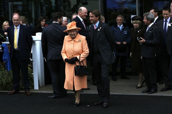 Queen Elizabeth makes her way to the trophy presentation after Solow's 2015 victory in the Ascot race named after her.