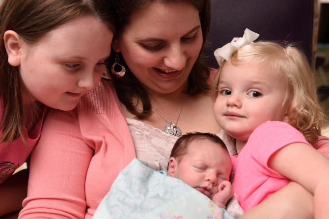 LynLee with her mother and two older sisters.