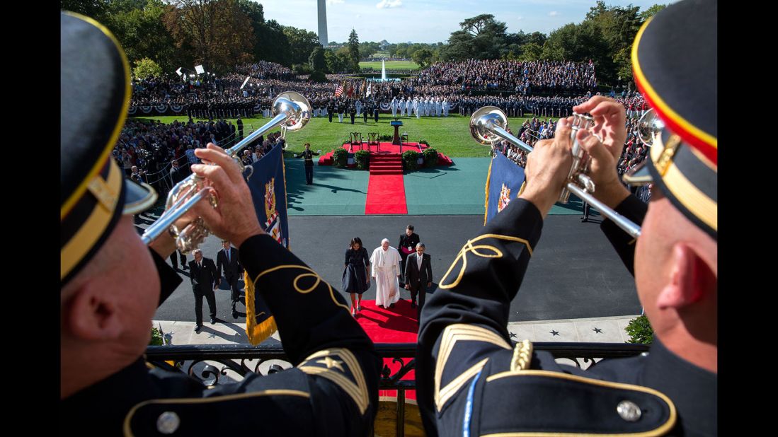 The President and first lady escort Pope Francis back inside the White House after an arrival ceremony on September 23, 2015. The Pope was on a <a href="http://www.cnn.com/2015/09/22/us/gallery/pope-francis-visits-united-states/index.html" target="_blank">six-day visit of the United States</a> that also scheduled stops in New York and Philadelphia.