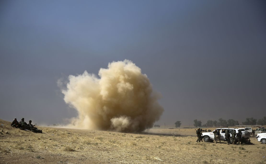 ISIS forces hit the positions of Iraqi Kurdish Peshmerga fighters during an operation to recapture Nawaran village on October 19.
