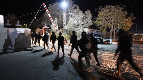 Pakistani soldiers arrive at the police training academy in Quetta after militants attacked Monday night.