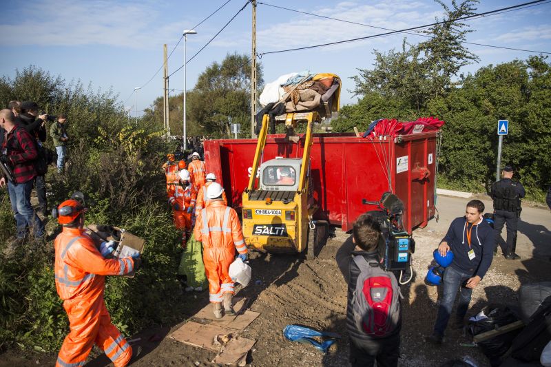 Calais 'Jungle': France Begins Clearing Migrant Camp | CNN