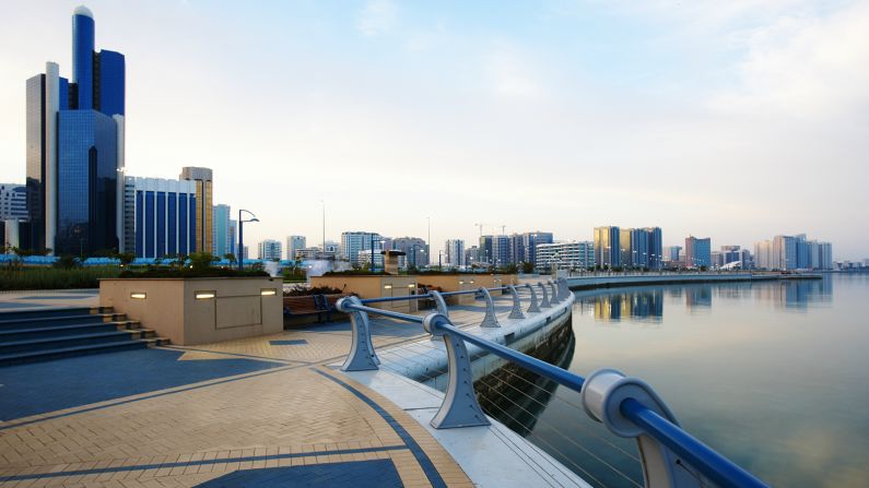 Abu Dhabi's eight kilometer waterfront is a popular destination for locals who come for its many play areas, cycle paths, cafes and restaurants.