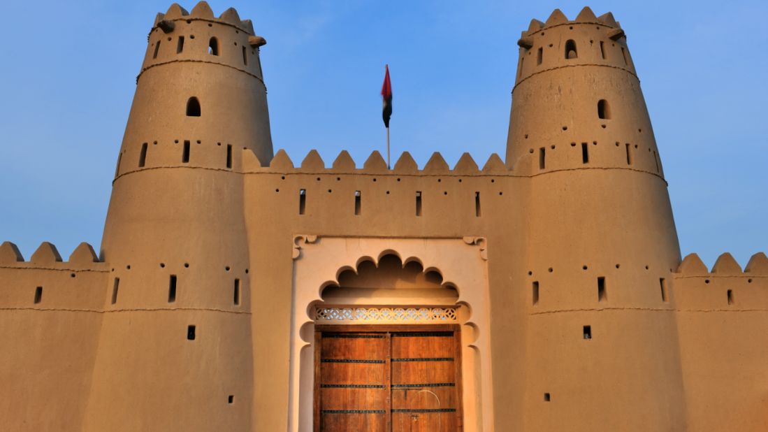 <strong>Al Jahili Fort: </strong>As Abu Dhabi's historical heartland, Al Ain has numerous sites of interest, including the photogenic Al Jahili, a traditional Arabian fort built at the end of the 19th century.