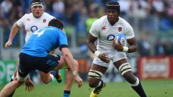 ROME, ITALY - FEBRUARY 14:  Maro Itoje of England charges into George Biagi of Italy during the RBS Six Nations match between Italy and England at the Stadio Olimpico on February 14, 2016 in Rome, Italy.  (Photo by Shaun Botterill/Getty Images)