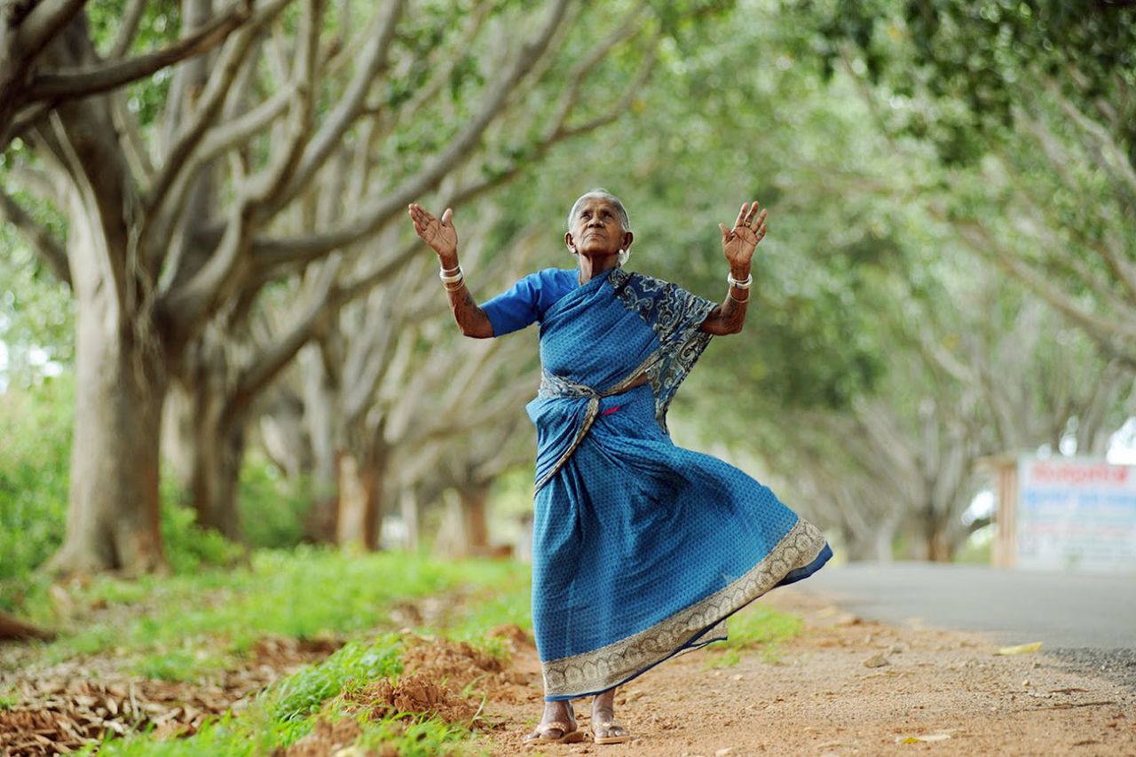 Now aged 105, Saalumarada Thimmakka has battled the arid conditions of southern India to grow nearly 300 trees on the road from her village.