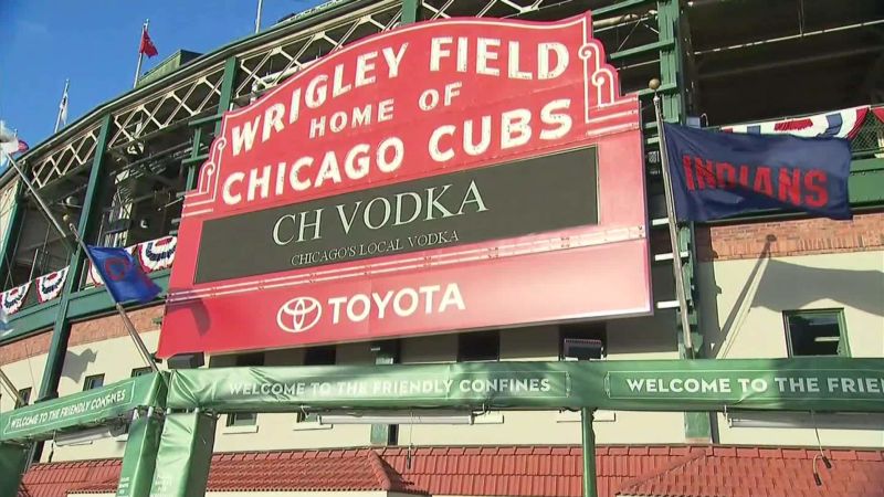 Spotlight on Wrigley Field as NLCS arrives in Chicago