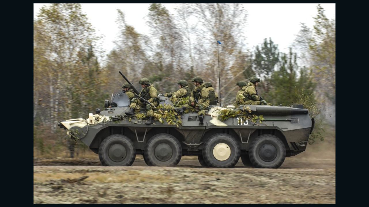 Russian and Belarusian paratroopers conduct a military exercise near the border with Poland in October 2016