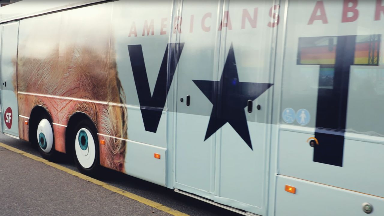 03 trump bus denmark