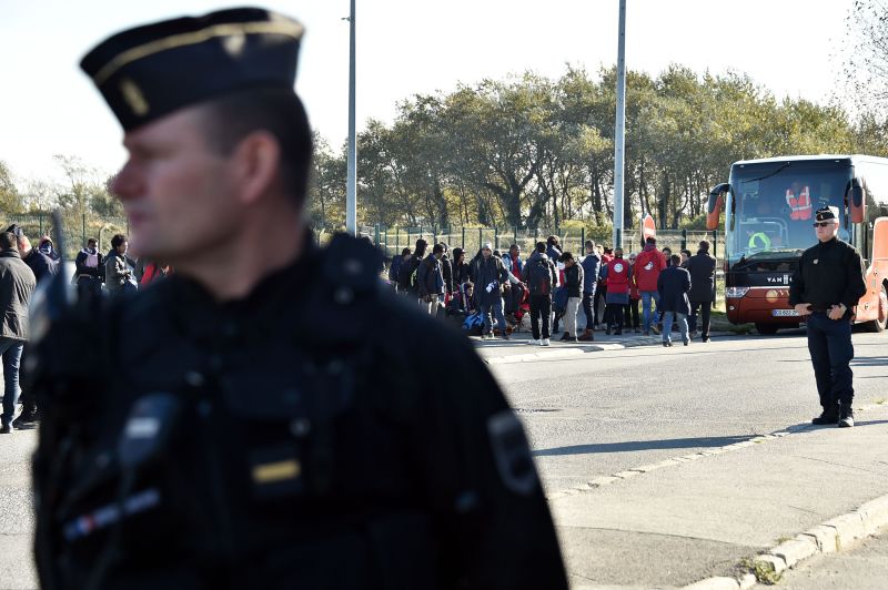 Calais 'Jungle': France Begins Clearing Migrant Camp | CNN