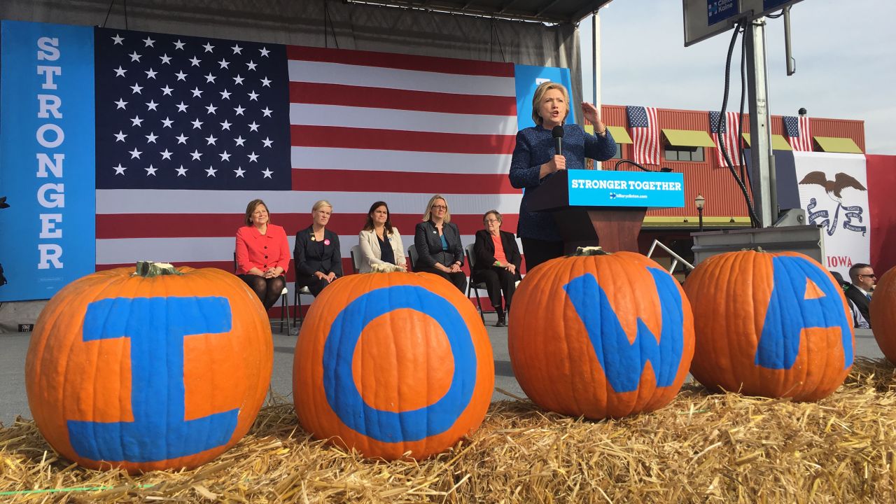 Clinton speaks in Cedar Rapids on October 28.
