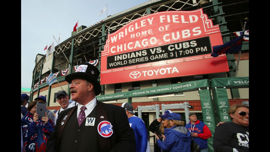 A Teddy Roosevelt impersonator stands outside Wrigley Field prior to Game 3.