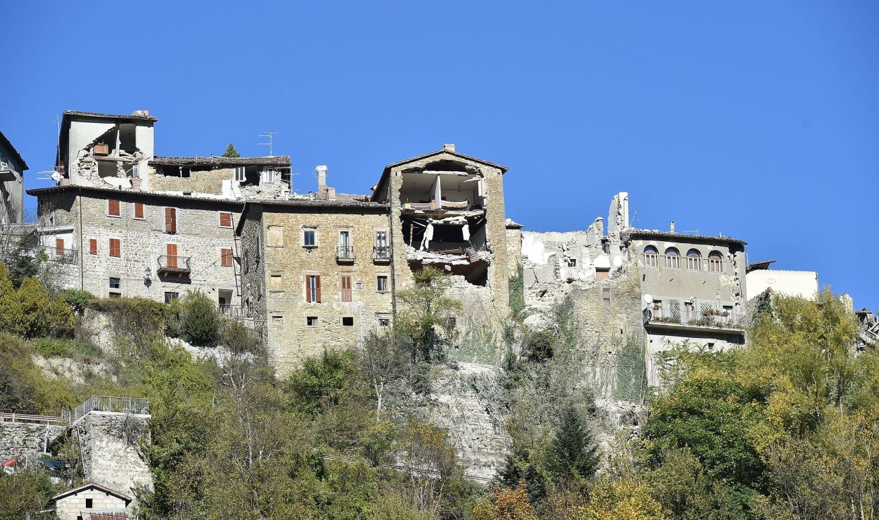 The strong quake leaves buildings damaged in Arquata del Tronto on October 30.