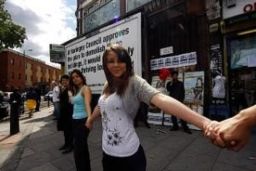 The human chain in 2008. 