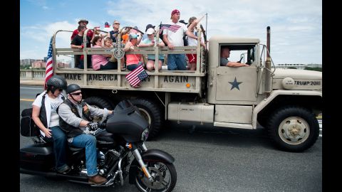 A military-style truck promoting Trump's campaign passes over the Memorial Bridge in Washington during the annual Rolling Thunder biker rally on May 29, 2016. The event is a tradition on Memorial Day weekend, paying tribute to prisoners of war and Americans missing in action.