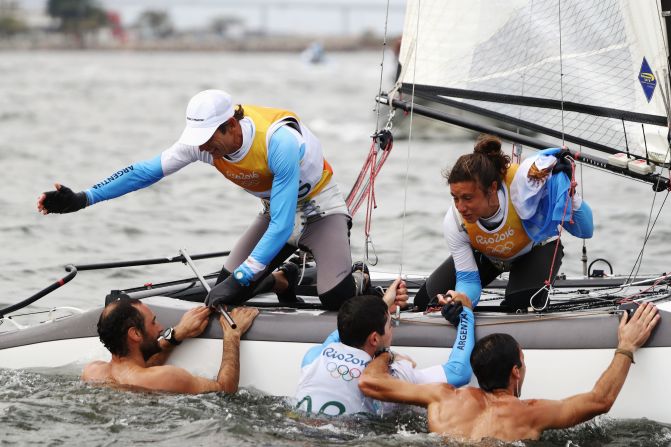 Lange was congratulated by two of his sons, who swam out and jumped on board. The Lange boys competed for Argentina in the 49er skiff class, finishing seventh.