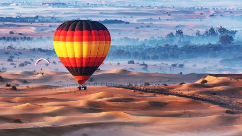 Abu Dhabi ballooning