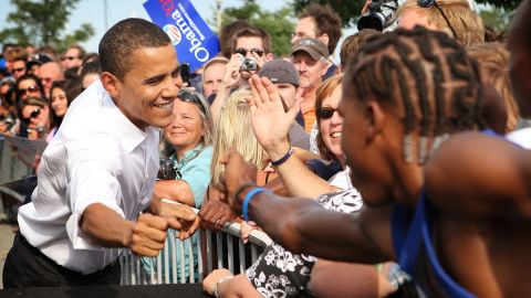 Democratic Presidential candidate Sen. Barack Obama greets supporters on August 7, 2007 in Chicago, Illinois.