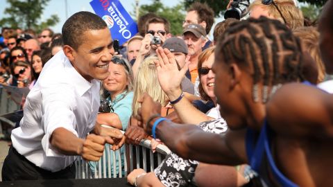 Democratic Presidential candidate Sen. Barack Obama greets supporters on August 7, 2007 in Chicago, Illinois.